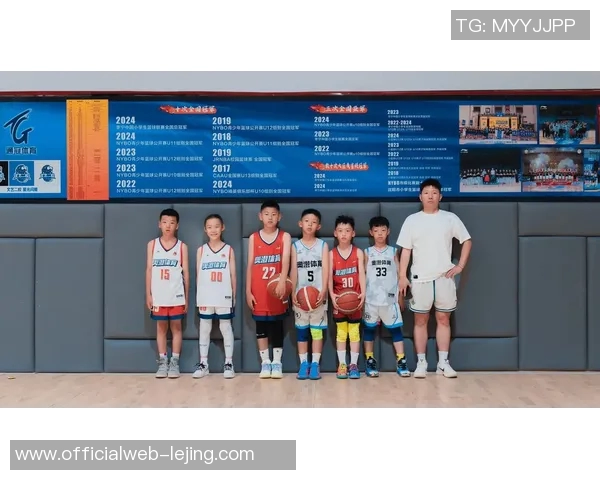篮球明星海城的传奇之路与奋斗精神探秘